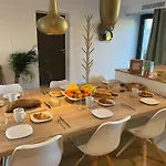 - La Clairiere Aux Chenes Bed & Breakfast Treillières