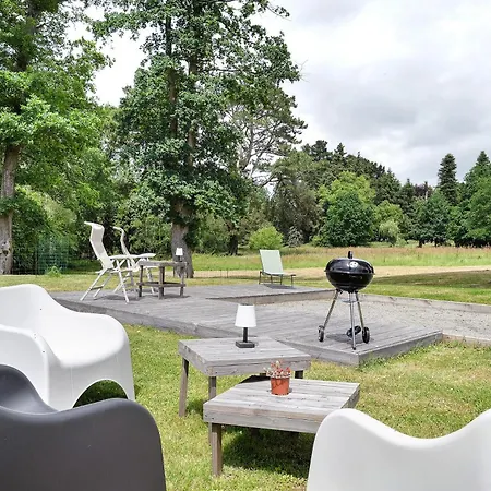 - La Clairiere Aux Chenes 3*
