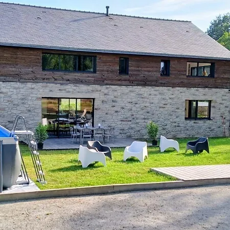 - La Clairiere Aux Chenes 3*