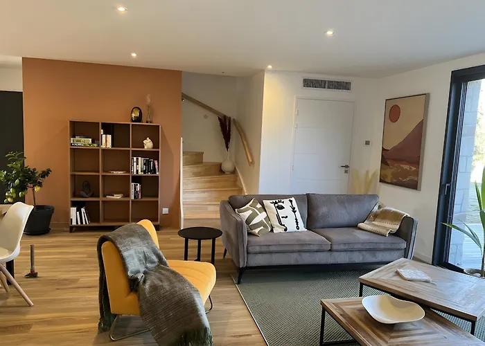 - La Clairière Aux Chênes 3*