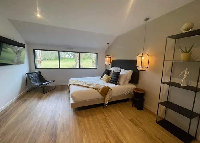 - La Clairière Aux Chênes 3*