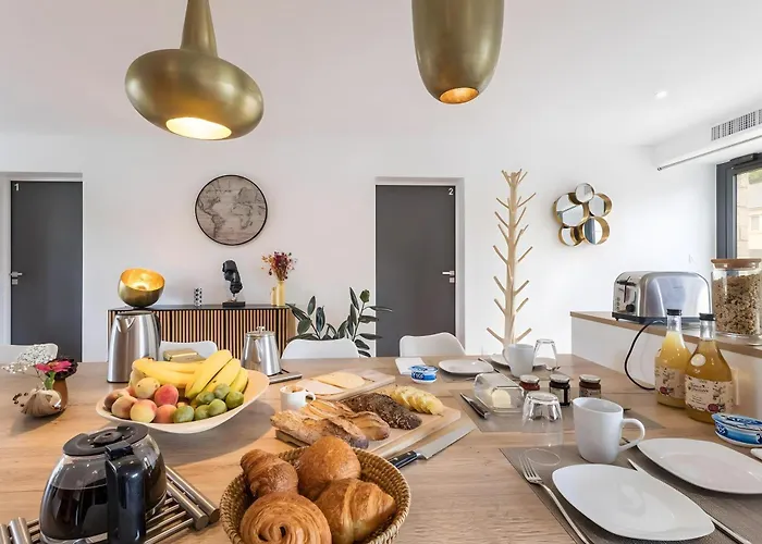 - La Clairiere Aux Chenes 3*