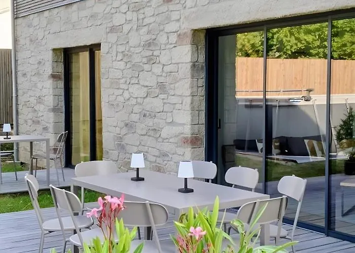 Couette-café - La Clairière Aux Chênes 3*